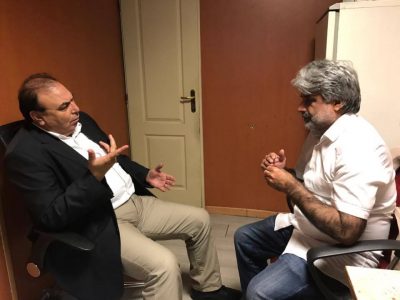 In, France, former, president, of, Pakistan, Muslim, League,-Nawaz, Javed, Akhtar, but, after, participation, in, political, and, social, activities, of, their, meeting, at, the, residence, of, Qari Farooq Ahmed, and, discussed, the, situation, returns, to, France