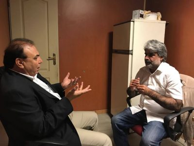 In, France, former, president, of, Pakistan, Muslim, League,-Nawaz, Javed, Akhtar, but, after, participation, in, political, and, social, activities, of, their, meeting, at, the, residence, of, Qari Farooq Ahmed, and, discussed, the, situation, returns, to, France