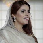 Greats of Burda Sharif reading video released on social media of Momina mustehsen