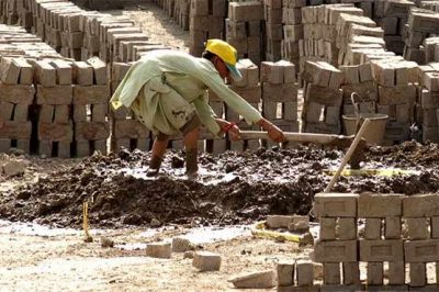 The slight increase in wages embarrassing, labor rejected the budget