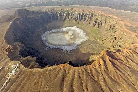 The Story of famous volcanic mountains located near to Madina munawara