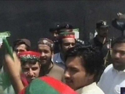 Protest against loadshedding in Peshawar, PTI workers stormed the WAPDA House