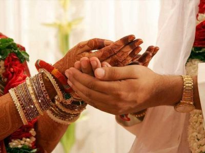 The girl was kidnapped groom on their wedding pavilion