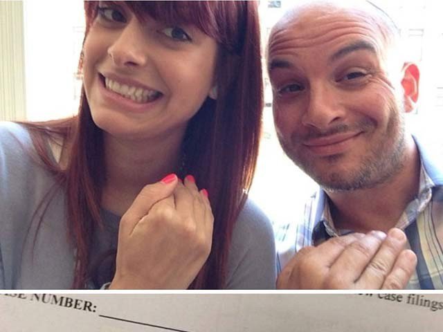 The United States and Britain, divorce selfie 'trend