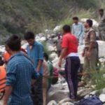 21 Hindu pilgrims killed in bus plunges into ravine in india