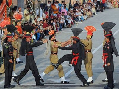 Indian forces mistakenly taken into custody to cross the Pakistani border