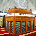 Imam Azam Abu Hanifa ra ... in the eyes of community's scholars