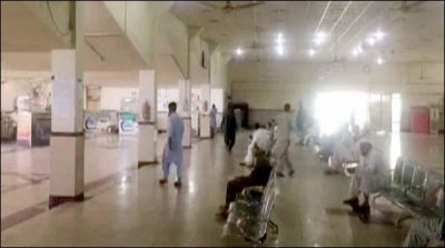 ُPeshawar: the lack of facilities for passengers at bus stops