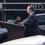 US Presidential spokesman at streets of New York?