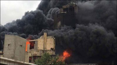 Karachi: Fire breaks out in a plastic factory in Labor Square