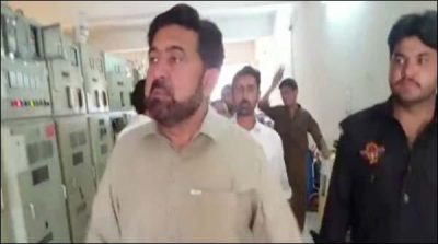 Peshawar: Pti workers attack on hazar khawani gird station
