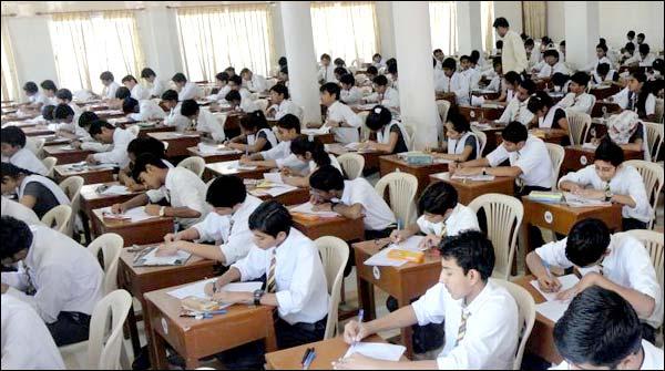 Karachi, protesting teachers, affect the first Inter-Arts paper