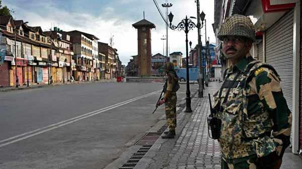 سبزار بھٹ کی شہادت پر آج بھی مقبوضہ کشمیر میں مکمل ہڑتال
