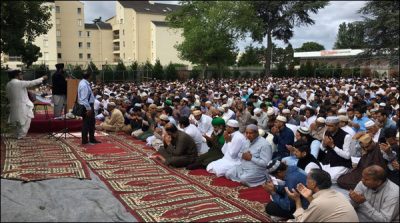Paris, Namaz e Eid ul Fitar, organized by, Municipal Corporation