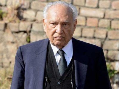 Leading jurist Sharif ud Din Pirzada passed away