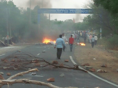 6 killed as police opened fire on protesting farmers in India