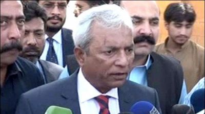 To avoid from criminal cases Nihal Hashmi decide not to resign