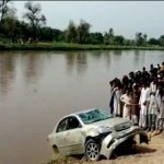 Kabirwala: Vehicle falling in and taken out from the canal including bodies