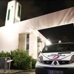 Paris: The car tried to climb on crowds,the driver arrest