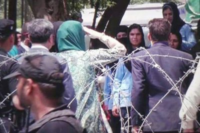 Maryam Nawaz salute to nation's daughters, photo viral on social media