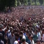 The Indian army siege the grave of Burhan Wani, protest in many places, many arrested