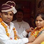 The girl kidnapped the boy on gunpoint and got married in India