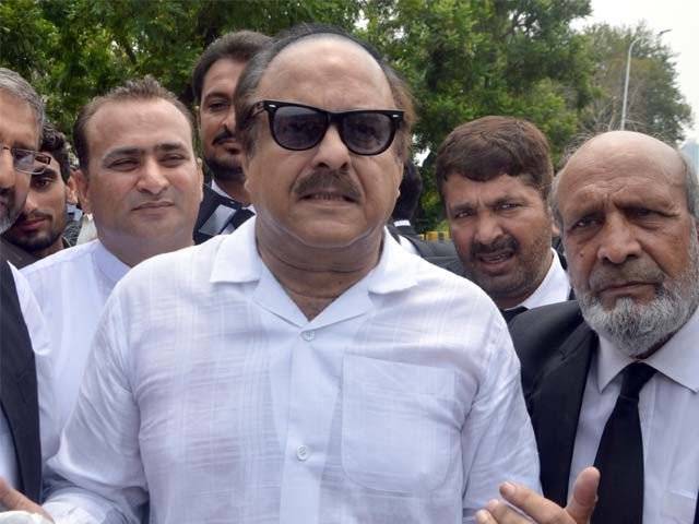 By employing foreign companies, the Prime Minister treasoned with the country, Naeem ul Haq