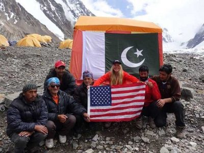 Vanessa O'Brien; The first American lady to climb the K-2