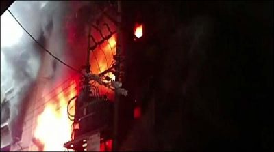 KARACHI: Disrupted factory after fireworks