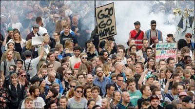 Protest against universalism, 200 injured, 83 protesters arrested