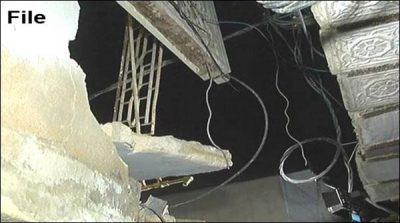 Karachi: The roof of the house has fallen in Korangi, the woman died