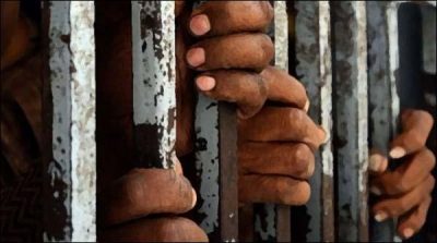 Karachi, 2 target killers including five suspects arrested from Aurangi