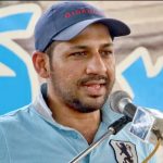 The national hero Sarfraz Ahmed, got fan of 'Katrina and Mahira'