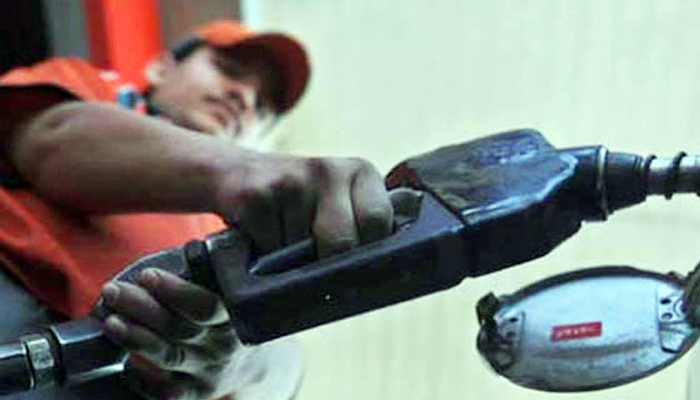 پیٹرولیم مصنوعات کی قیمتوں میں اضافے کی سفارش