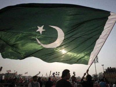 The country's largest green light flag flagship on Quaid shrine