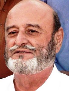 Imran Khan invited Mumtaz Bhutto to join PTI