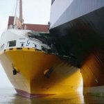 Four people killed by tucker in the ships, A ship sinks in Iraq