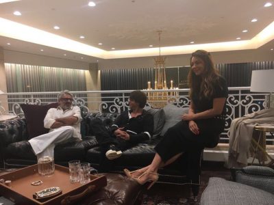 Indian director Great offer to the Shahrukh Khan's wife