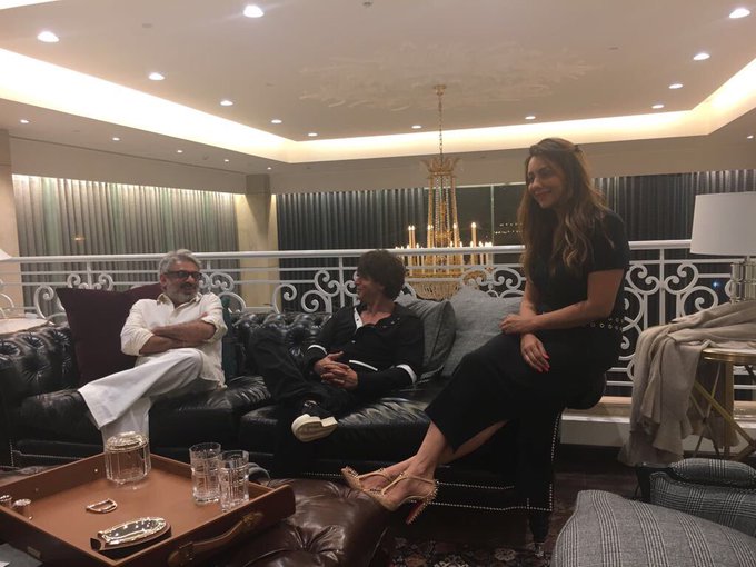 Indian director Great offer to the Shahrukh Khan's wife