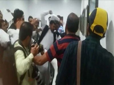 Strife of PTI Chairman Secretariat in Lahore, many workers injured
