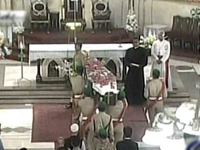 Dr. Ruth Fau's last rituals paid