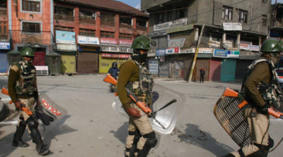 Shutter down strike in occupied Kashmir on appeal of hurriyat leadership, crew in Srinagar
