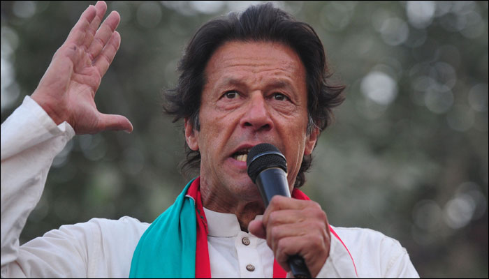 پھر دیکھیے اندازِ گل افشانیٔ گفتار