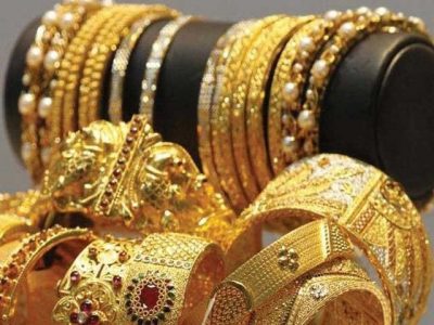 Gold tola price has exceeded Rs 52,000