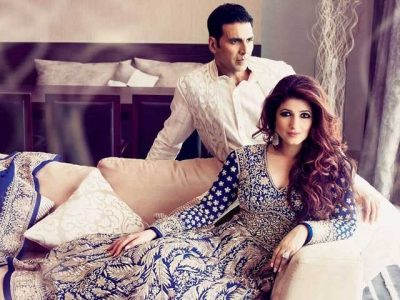 How does Akshay Kumar take a photo instead of a wife in the purse?
