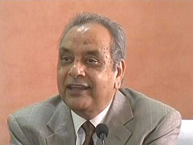 کراچی یونی ورسٹی میں دہشتگردی کا کوئی ونگ نہیں چل رہا، وائس چانسلر