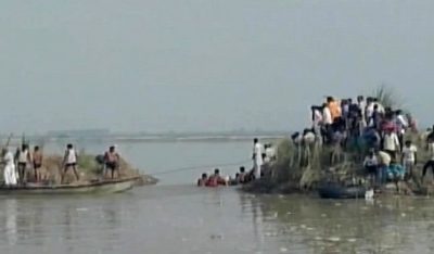 India, 22 people kills from boat sinking