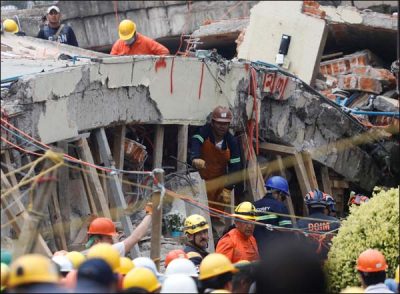 Mexico: rescue activities on the second day of the horrific earthquake