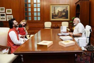 Adnan Sami's with wife and daughter meets with Indian Prime Minister Modi
