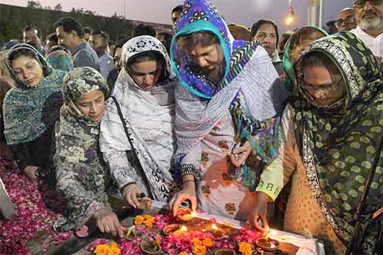 The tragedy has been 10 years old, the lightning shines on the memorable shrine in Karachi